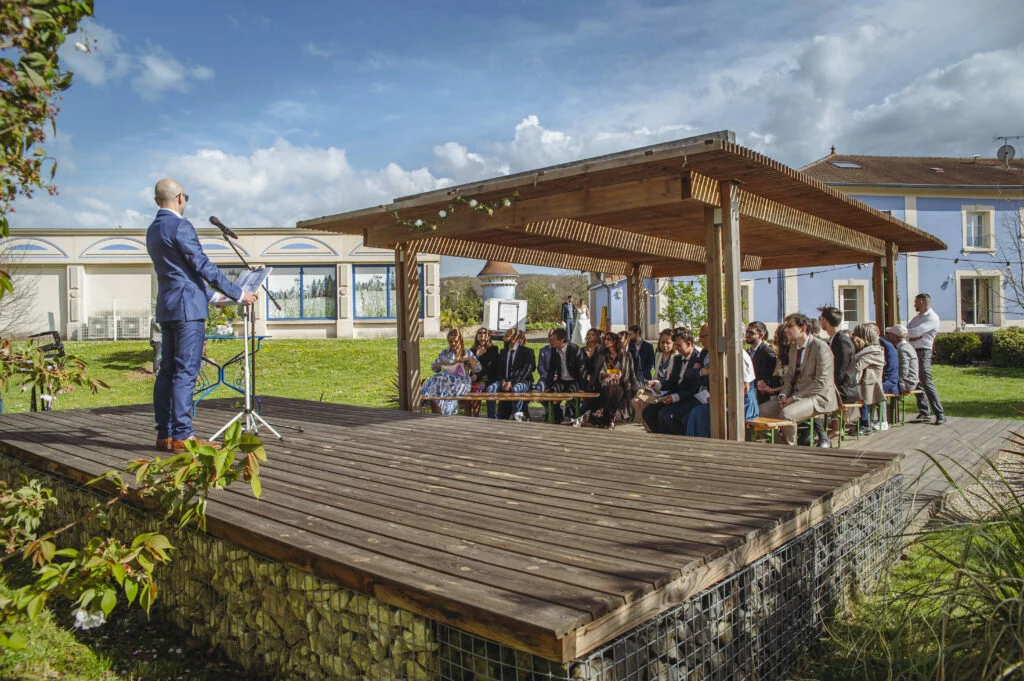 domaine maison bleue à artas, dj animation mariage artas